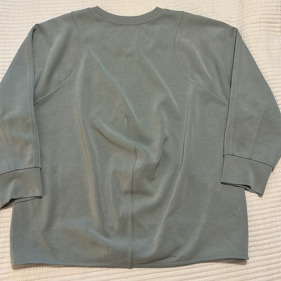 Lululemon Perfectly Oversized Crew - Picture 3 of 5